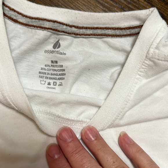 Men’s medium tshirt - Picture 2 of 3